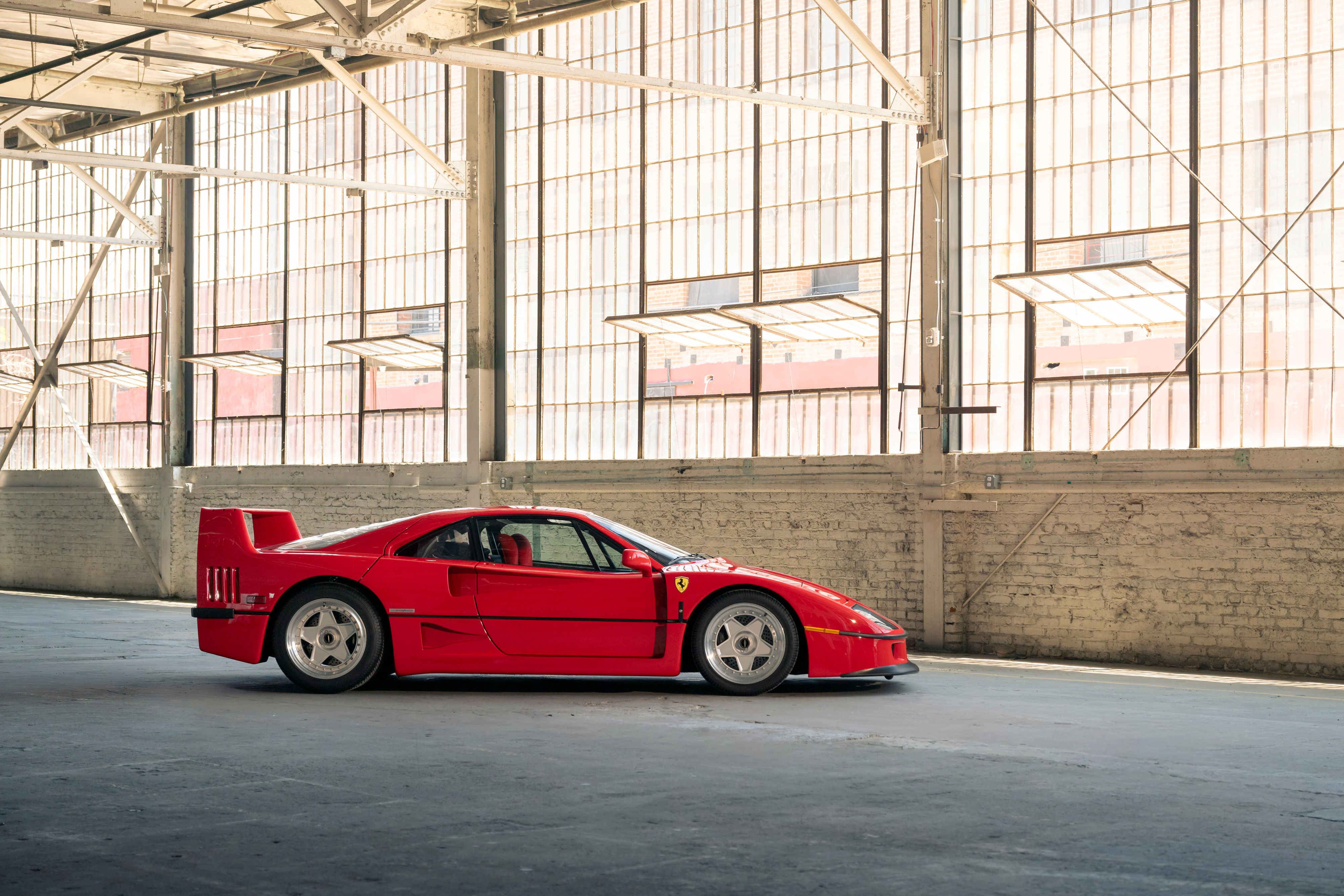 SMALL_1991-Ferrari-F40_1467061